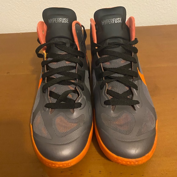 Nike Zoom Hyperfuse 2012 Size 6y pre-owned no box in great condition - Picture 2 of 9